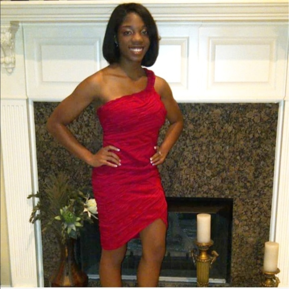 ‼️$10 SALE‼️ Red Formal One Shoulder Dress ❤️